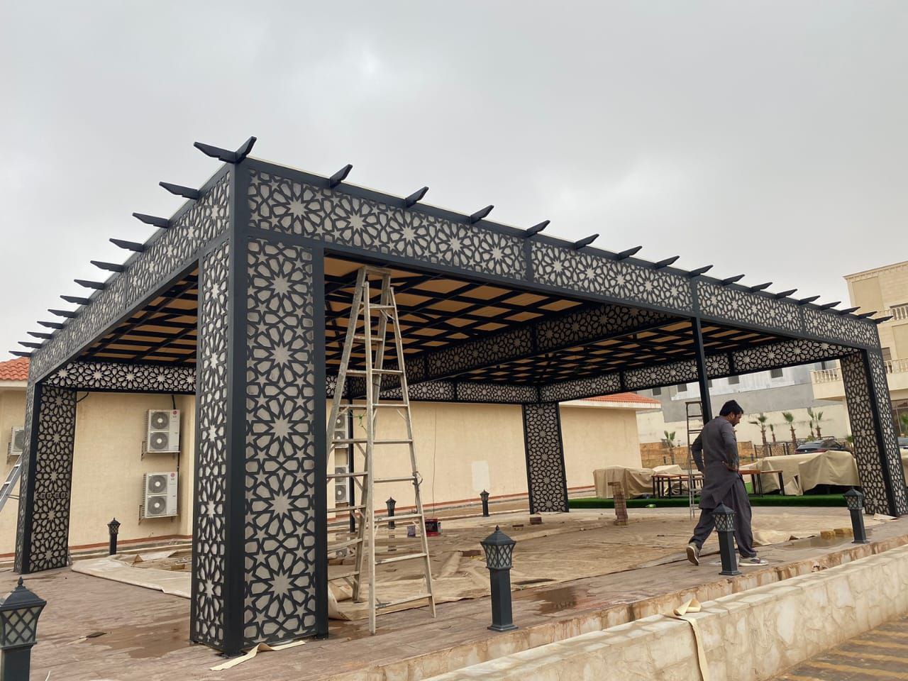 برجولات خشب الصنوبر